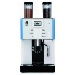 A Mocha Latte Recipe and the Syntia Focus Espresso Machine
